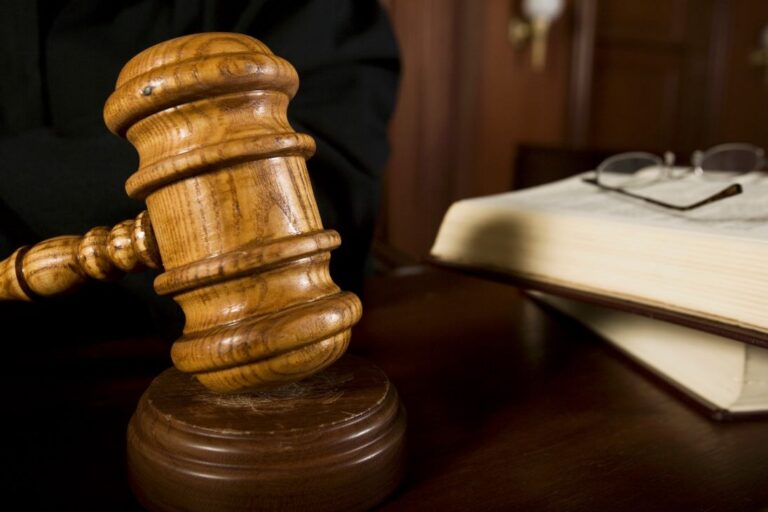 Formal Probate vs. Informal Probate: Pros, Cons, & Legal Differences